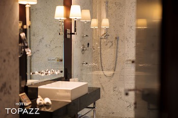 Hotel Topazz