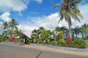 Coconut Palms Resort