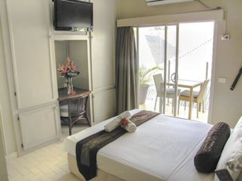 Coconut Palms Resort