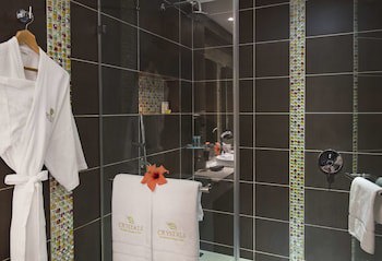 Crystals Beach Resort Belle Mare, A Member Of Radisson Individuals