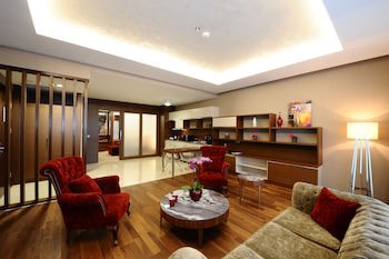 Ramada By Wyndham Podgorica