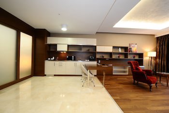 Ramada By Wyndham Podgorica