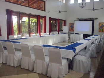 Villas De Palermo Hotel And Resort