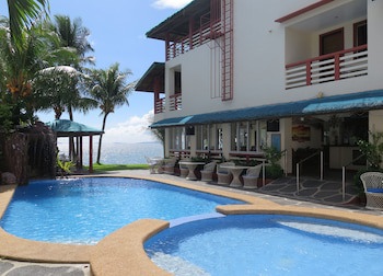 Badladz Beach And Dive Resort