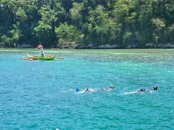 Badladz Beach And Dive Resort