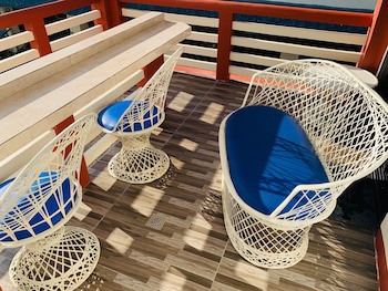 Badladz Beach And Dive Resort