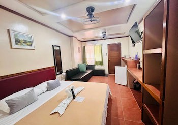 Badladz Beach And Dive Resort