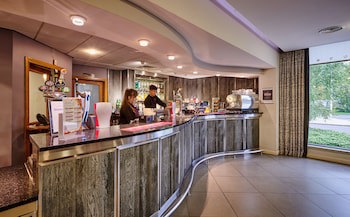 Stirling Court Hotel
