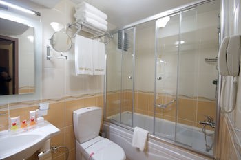 Grand Unal Hotel (Adults Only)