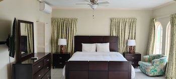 Tropical Lagoon Resort