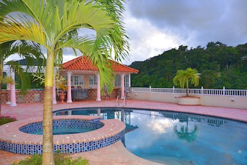 Tropical Lagoon Resort