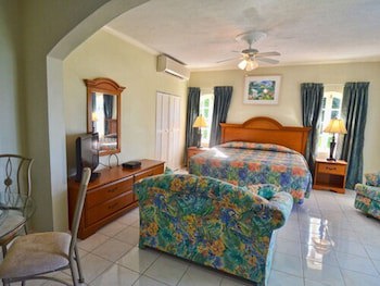 Tropical Lagoon Resort