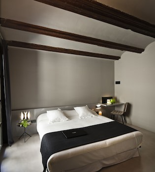 Caro Hotel