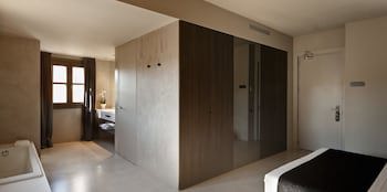 Caro Hotel