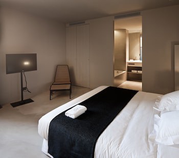 Caro Hotel