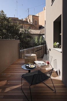 Caro Hotel