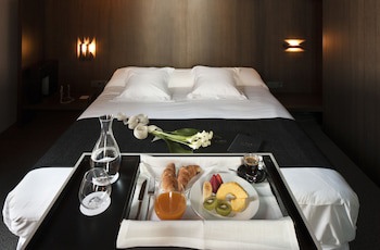 Caro Hotel