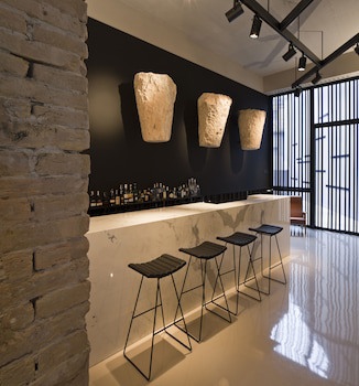 Caro Hotel