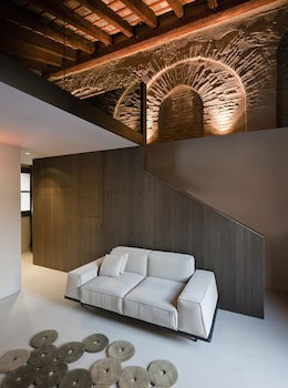 Caro Hotel