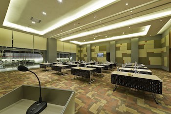 Ibis Nashik Hotel