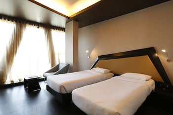 Dragonfly Hotel - The Art Hotel