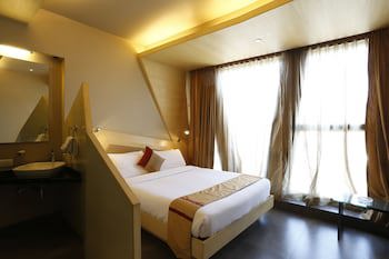Dragonfly Hotel - The Art Hotel