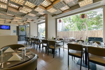 Dragonfly Hotel - The Art Hotel