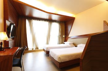 Dragonfly Hotel - The Art Hotel