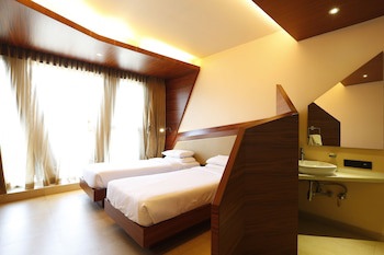 Dragonfly Hotel - The Art Hotel