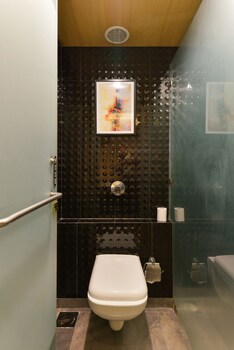 Dragonfly Hotel - The Art Hotel