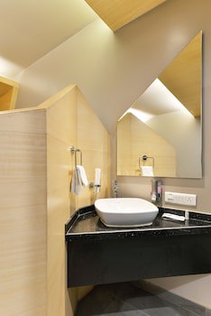 Dragonfly Hotel - The Art Hotel