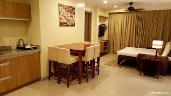 Azalea Hotels & Residences Baguio