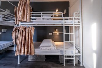 Book A Bed Hostel (Adults Only)