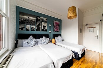 Book A Bed Hostel (Adults Only)