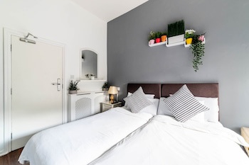 Book A Bed Hostel (Adults Only)