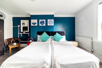 Book A Bed Hostel (Adults Only)