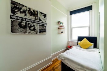 Book A Bed Hostel (Adults Only)
