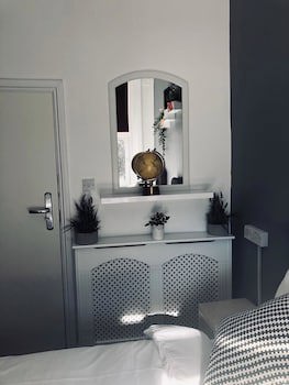 Book A Bed Hostel (Adults Only)