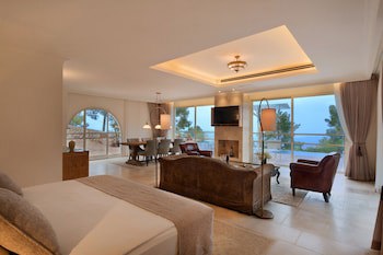 Bayit Bagalil Boutique By Herbert Samuel