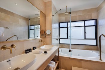 Bayit Bagalil Boutique By Herbert Samuel