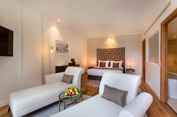 Bayit Bagalil Boutique By Herbert Samuel