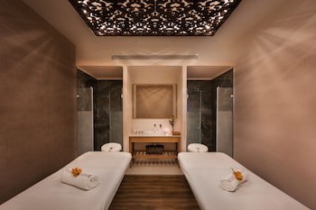 Bayit Bagalil Boutique By Herbert Samuel