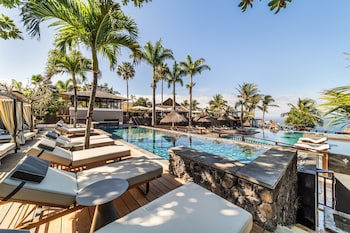 Palm Hotel And Spa