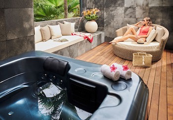 Palm Hotel And Spa