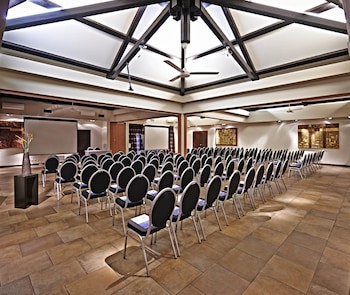 Palm Hotel And Spa