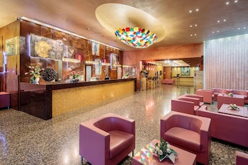 Base Hotel