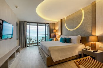 Cape Dara Resort