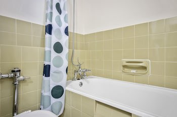 Gardens Centre Holiday Apartments