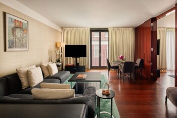 Bulgari Hotel London