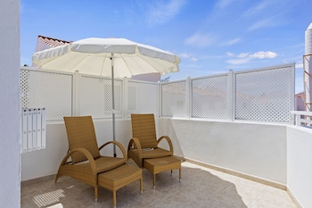 Wyndham Residences Golf Del Sur
